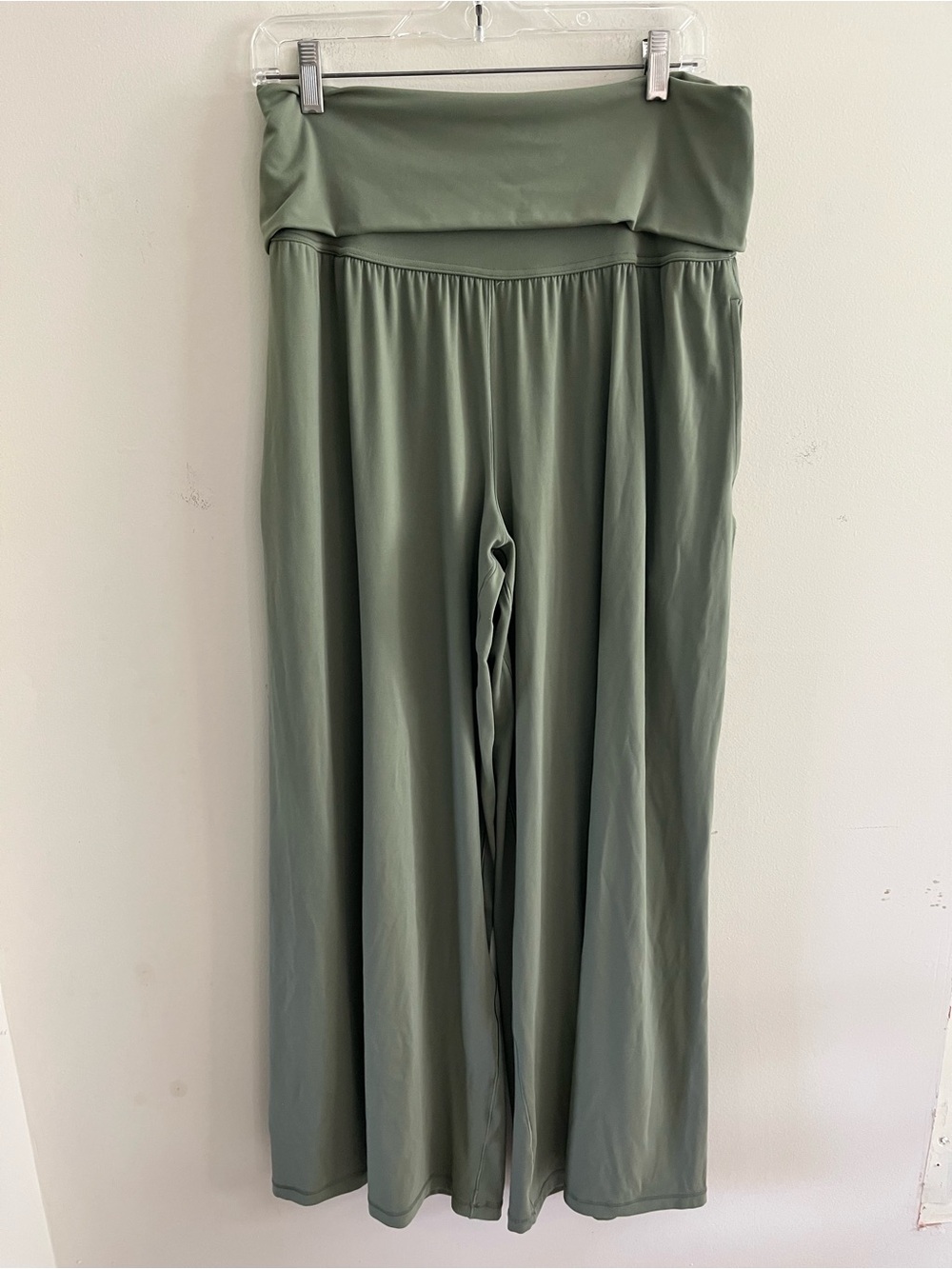 Aerie Offline Super Wide Leg Trouser